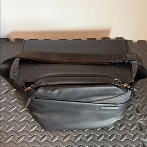 Inateck sling bag